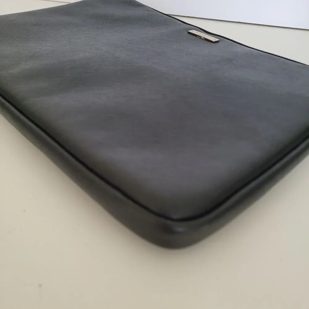 Kate Spade Black Solid Universal Laptop Slim Sleeve Pouch Zip‎ 13